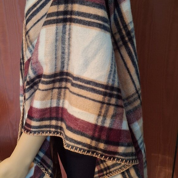 WOOLRICH Poncho Cape Shawl Wrap Cream Tan Burg Plaid Blanket Wrap Layer One Size - Picture 4 of 7